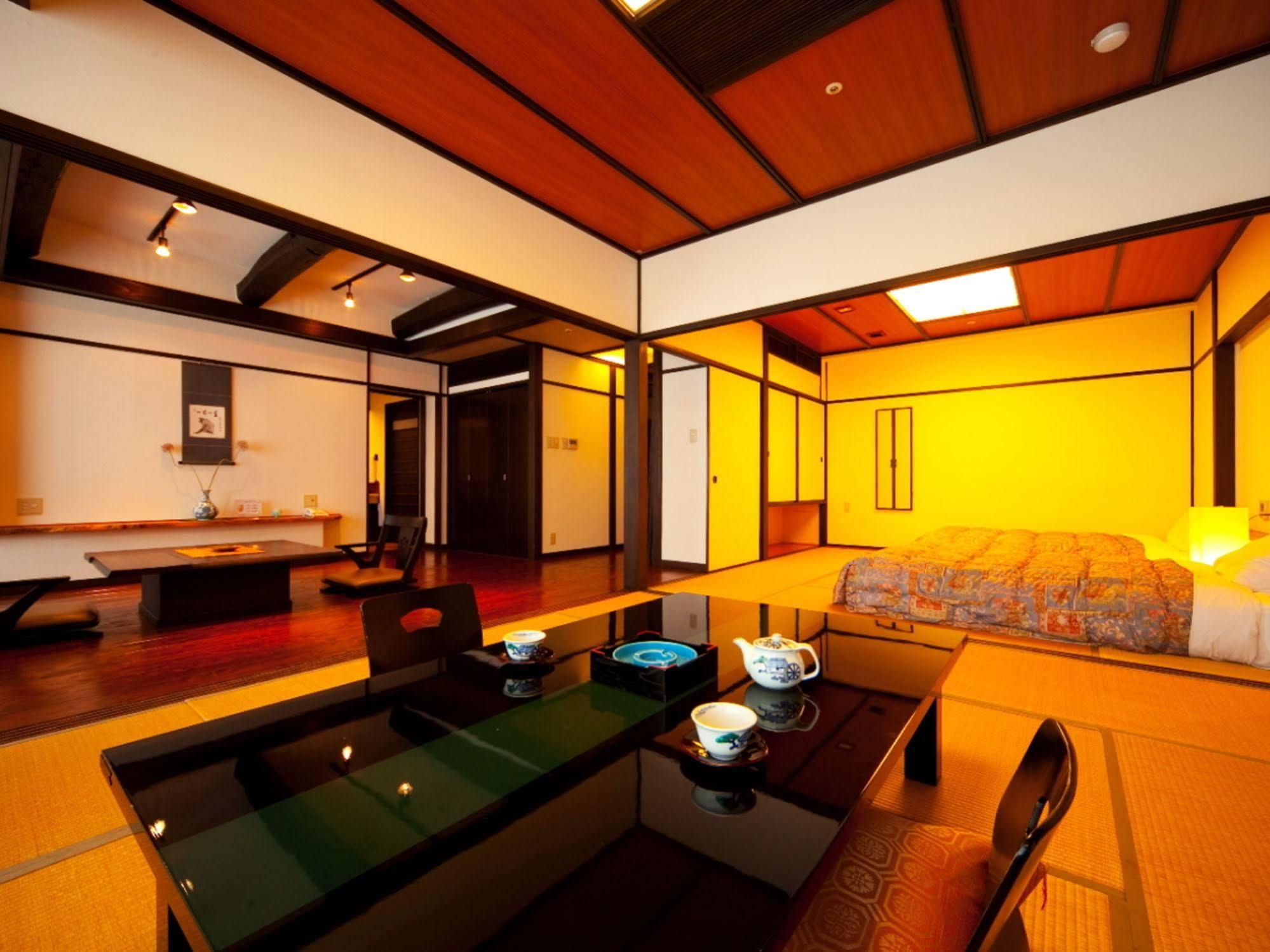 Hotel Sansuikan Beppu Bagian luar foto
